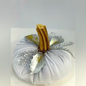 “White Winter” Velvet Pumpkin Home Decor